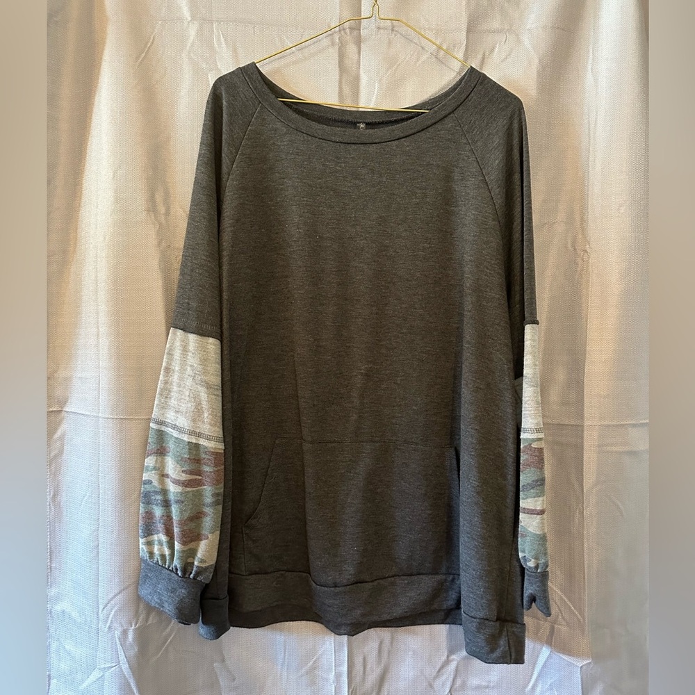 Glitzy Girls Sweatshirt Gray/Camo